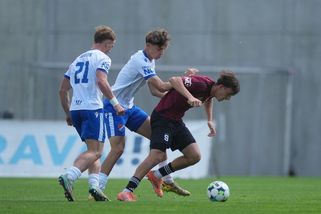 Hotovo, rezerva Sparty padá do třetí ligy! Stejně tak Jihlava - Sport.cz